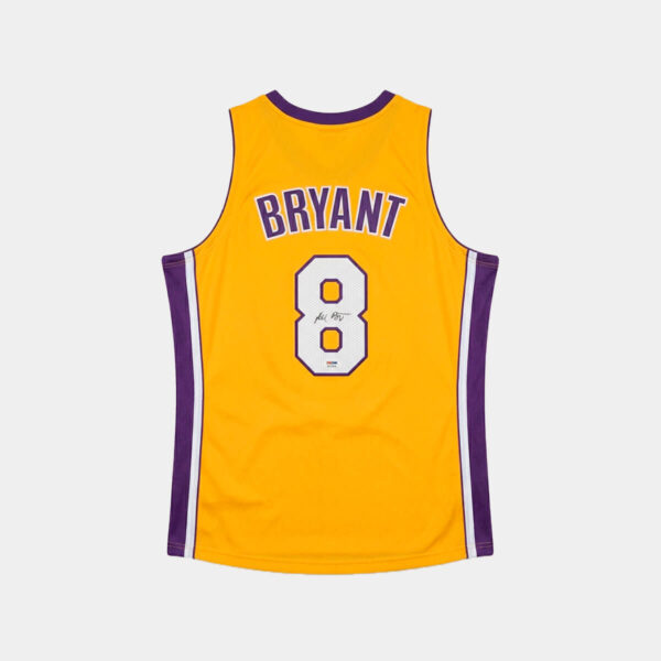 Kobe Bryant Jersey Hand Signed PSA/DNA