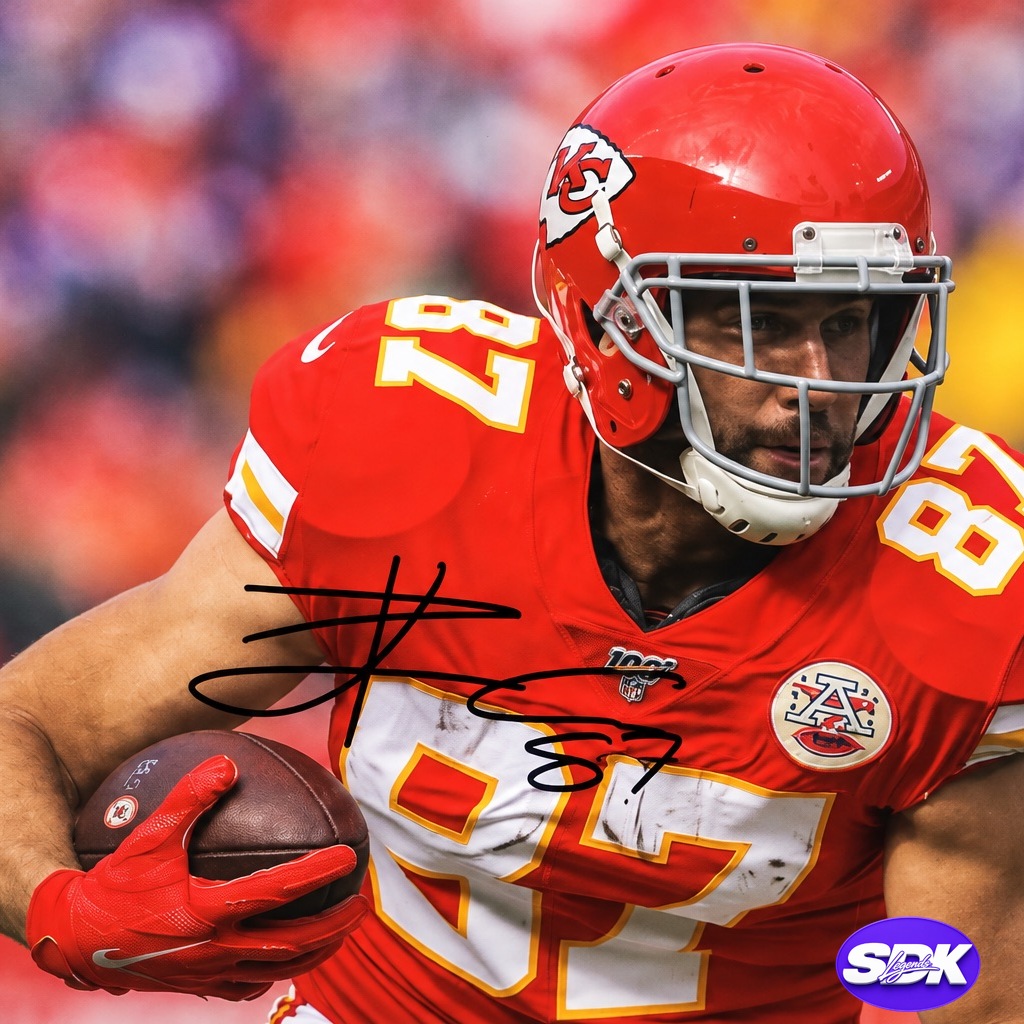 Travis Kelce Signed Photo BAS COA