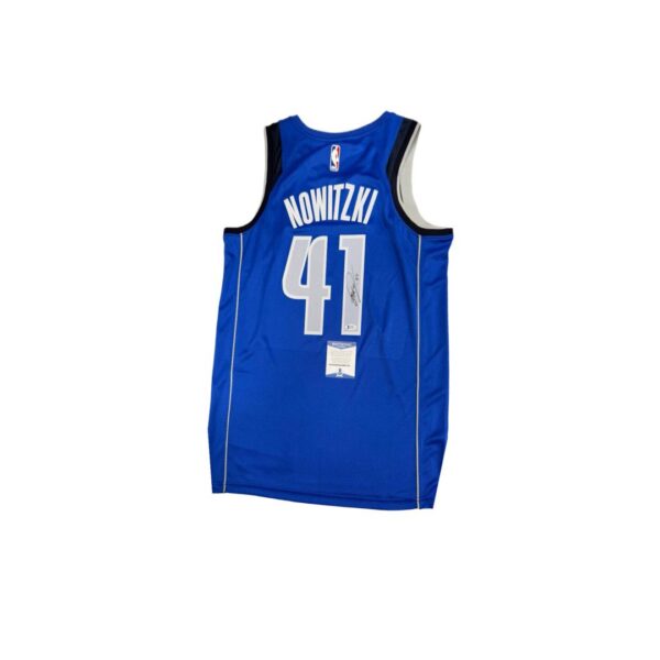Dirk Nowitzki Jersey Hand Signed BAS