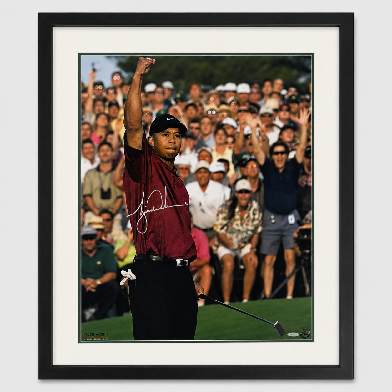 Tiger Woods "01 Masters" Hand Signed 20x24 Photo Upper Deck Authenticated
