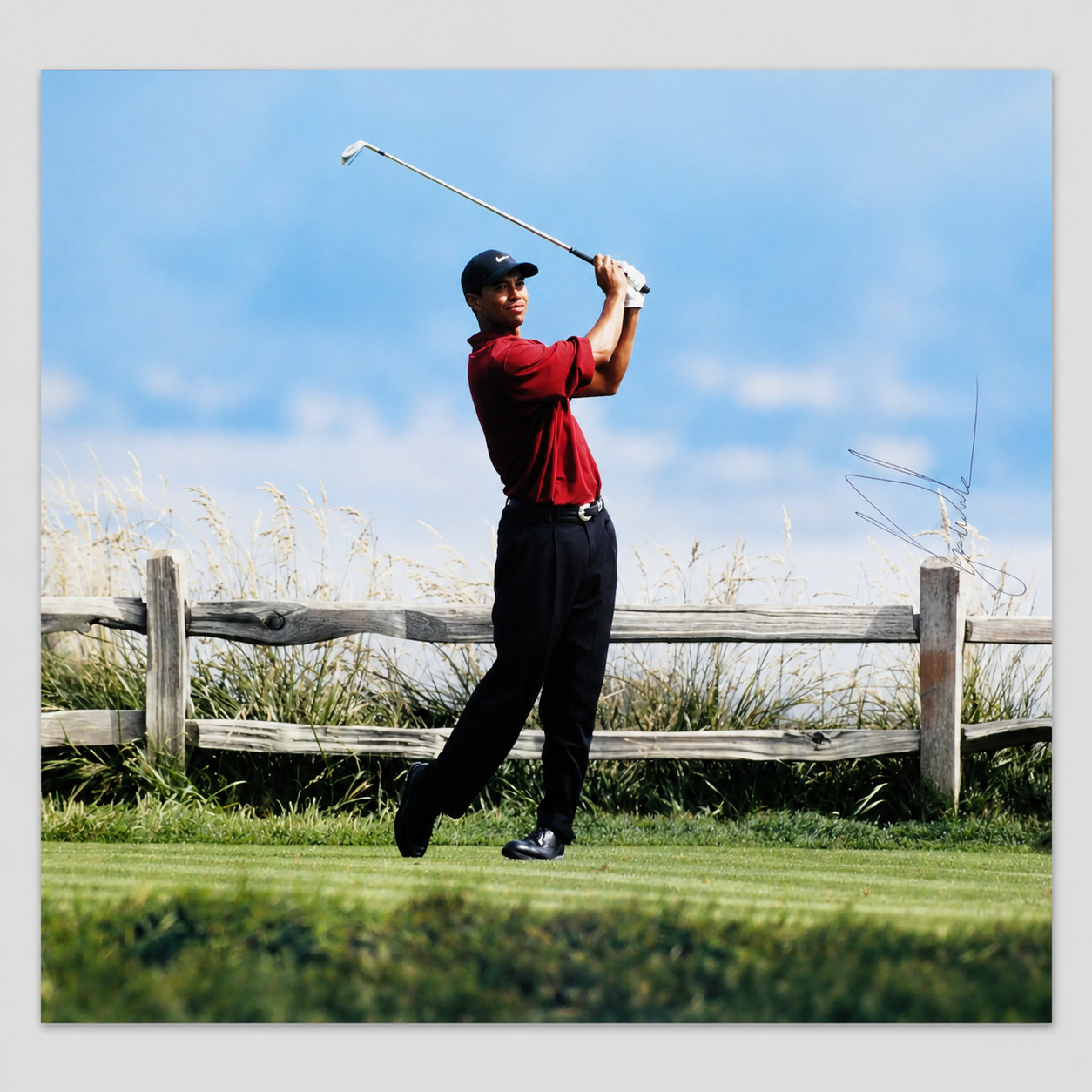Tiger Woods Signed Framed Golf Photo with Beckett Authentication