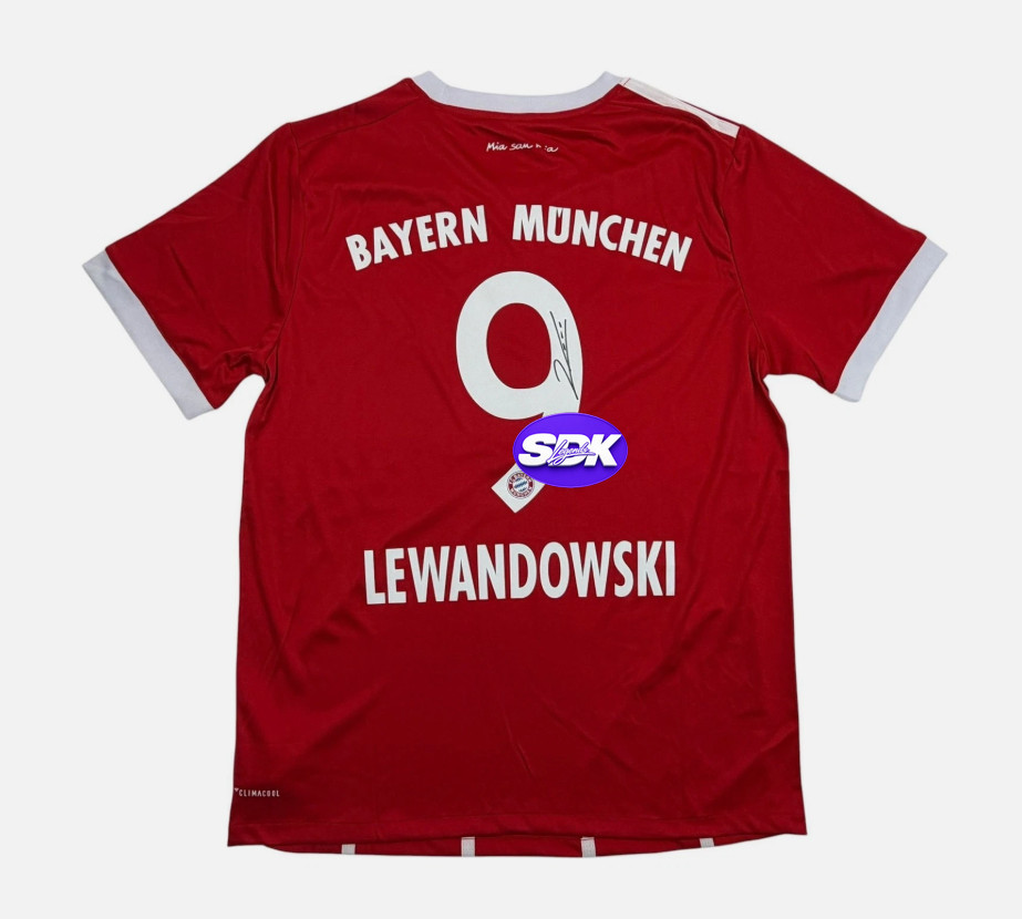 Robert Lewandowski Signed Bayern München Jersey BAS COA