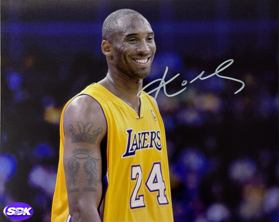 Kobe Bryant Signed Los Angeles Lakers Photo UDA COA