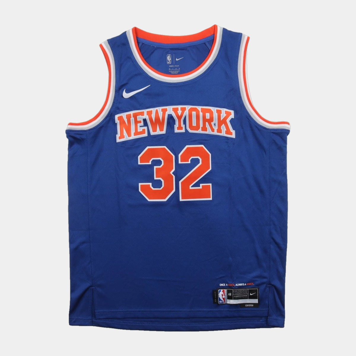 Karl-Anthony Towns Signed 2015 New York Knicks Jersey BAS COA - Image 2